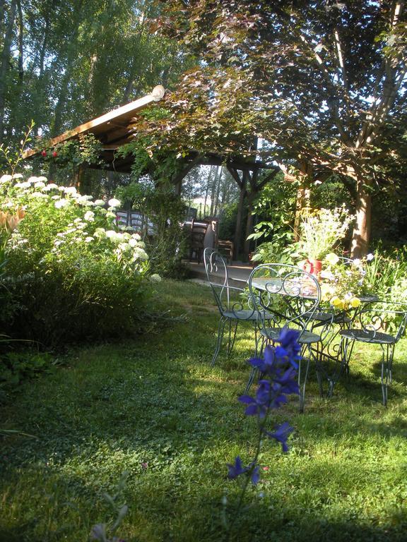 Ferme Saint Joseph Panzió Le Fousseret Kültér fotó