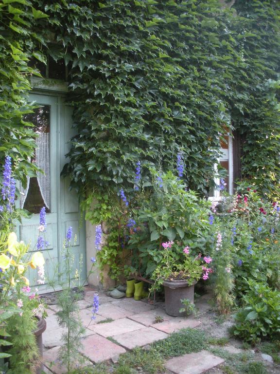 Ferme Saint Joseph Panzió Le Fousseret Kültér fotó
